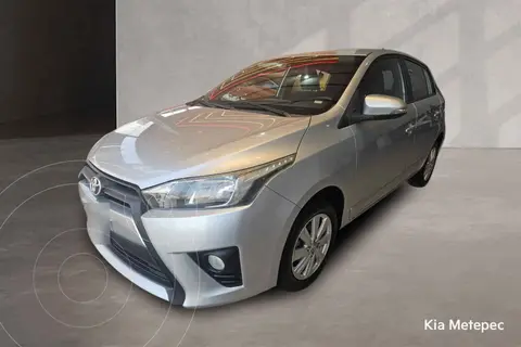 Toyota Yaris 5P 1.5L S Aut usado (2017) color Plata precio $219,000