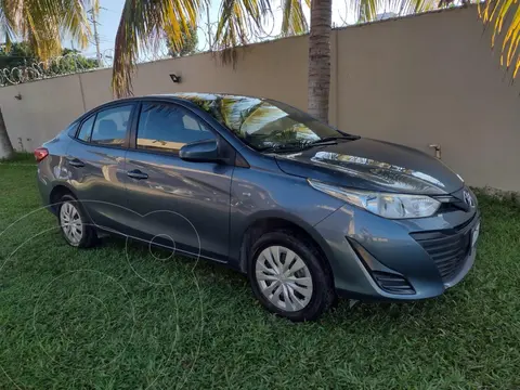 Toyota Yaris 5P 1.5L Core usado (2020) color Azul precio $239,000