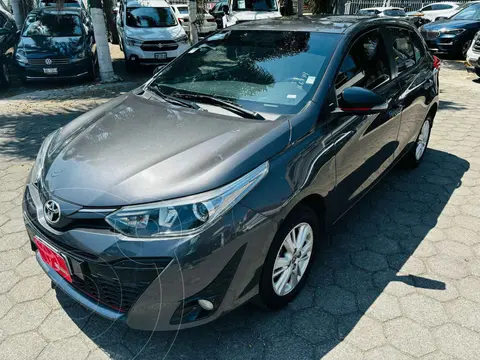 Toyota Yaris 5P 1.5L S usado (2019) color Gris precio $223,000