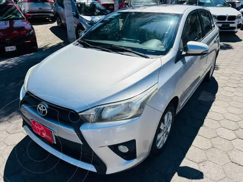 Toyota Yaris 5P 1.5L S Aut usado (2017) color Plata precio $207,000