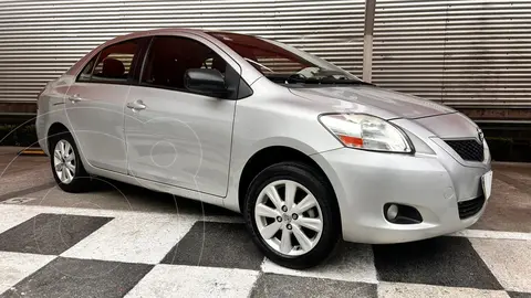 Toyota Yaris 5P 1.5L Premium usado (2016) color Gris precio $170,000