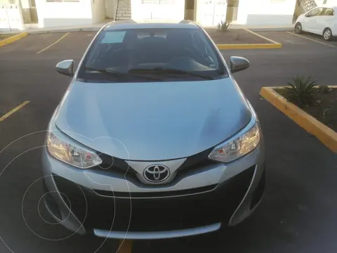 Toyota Yaris 5P 1.5L Core Aut usado (2020) color Plata precio $190,000