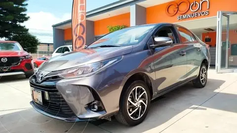 Toyota Yaris S Aut usado (2022) color Gris precio $260,000