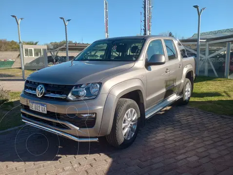 Volkswagen Amarok AMAROK 20TD 4X2 DC COM 180HP   L17 usado (2021) color Beige precio $9.400.000