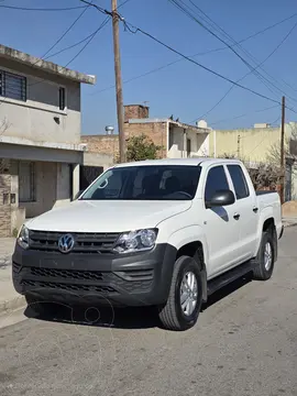 Volkswagen Amarok DC 4x4 Trendline usado (2024) color Blanco precio $41.000.000