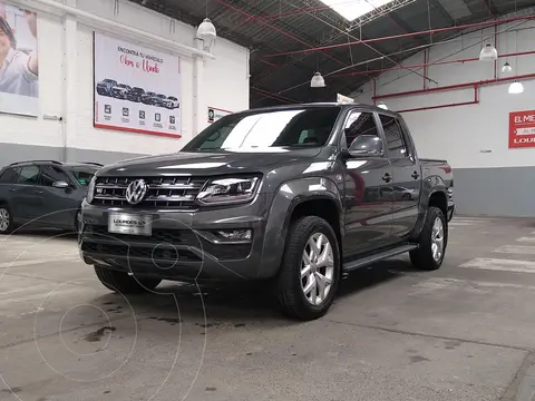 Volkswagen Amarok DC 4x4 Highline V6 Aut 258Cv usado (2023) color Gris precio $51.800.000