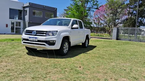 Volkswagen Amarok AMAROK 20TD 4X4 DC COM 180HP   L17 usado (2018) color Blanco precio $26.500.000