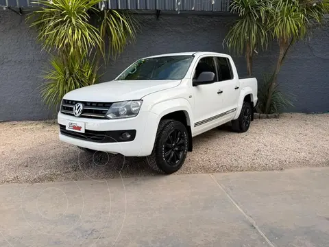 Volkswagen Amarok AMAROK 20TD 4X4 DC DARK LABEL AT usado (2016) color Blanco precio $32.500.000