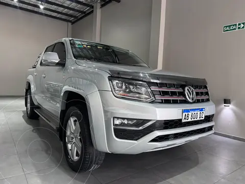 Volkswagen Amarok DC 4x2 Highline Pack (180Cv) usado (2017) color Plata Reflex precio $33.500.000