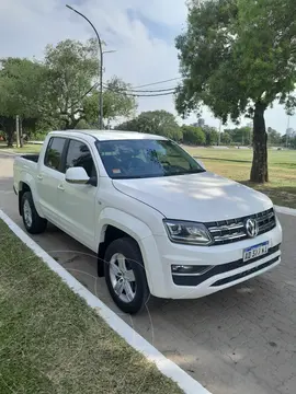 Volkswagen Amarok DC 4x2 Highline Aut usado (2017) color Blanco precio u$s26.000