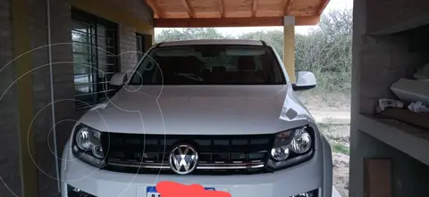 Volkswagen Amarok DC 4x2 Comfortline Aut usado (2021) color Blanco precio $9.500.000