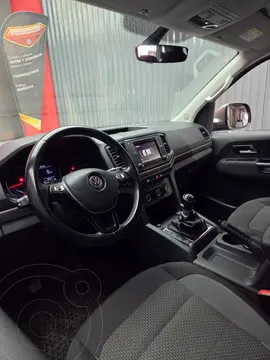 Volkswagen Amarok AMAROK 20TD 4X2 DC COM 180HP L17 usado (2018) color Blanco precio $33.000.000