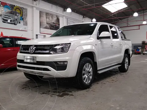 Volkswagen Amarok DC 4x4 Comfortline V6 Aut 258Cv usado (2023) color Blanco precio $41.900.000