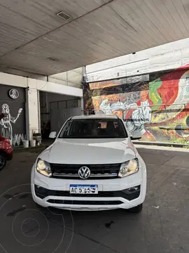 Volkswagen Amarok DC 4x2 Comfortline usado (2018) color Blanco Candy precio $32.000.000
