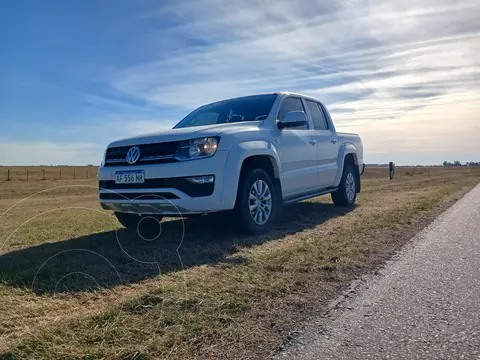 Volkswagen Amarok DC 4x2 Comfortline usado (2022) color Blanco precio $35.000.000