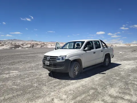 Volkswagen Amarok DC 4x2 Startline (140Cv) usado (2016) color Blanco Cristal precio $22.000.000