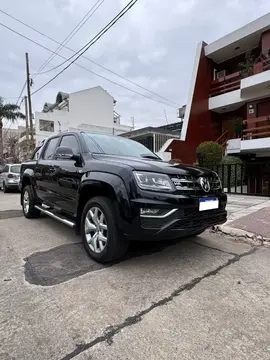 Volkswagen Amarok DC 4x4 Black Style V6 Aut 258Cv usado (2022) color Negro Profundo financiado en cuotas(anticipo $5.000.000)