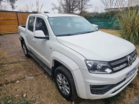 Volkswagen Amarok DC 4x2 Comfortline usado (2017) color Blanco precio $29.000.000