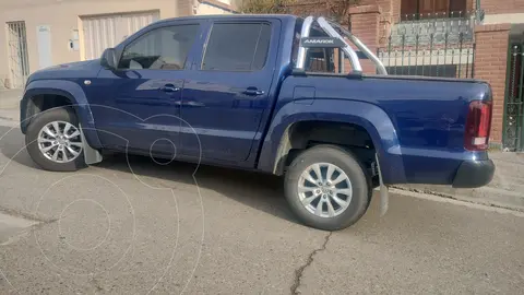 Volkswagen Amarok DC 4x2 Comfortline usado (2023) color Azul Atlantico precio u$s31.000