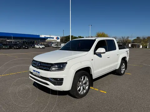 Volkswagen Amarok DC 4x4 Highline V6 Aut 258Cv usado (2022) color Blanco precio $45.900.000