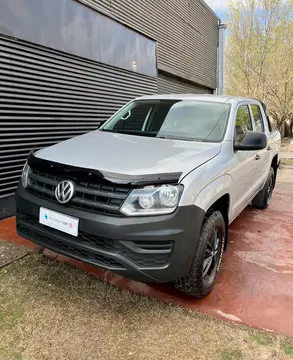 foto Volkswagen Amarok DC 4x2 Startline (140Cv) usado (2017) color Gris precio $13.000.000