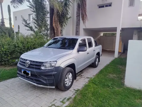 Volkswagen Amarok DC 4x2 Trendline usado (2020) color Gris precio $25.500.000