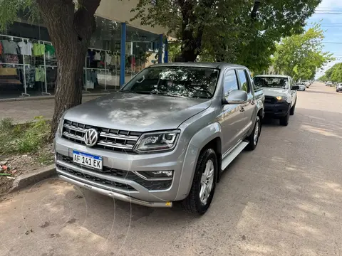 Volkswagen Amarok DC 4x2 Highline usado (2022) color Gris financiado en cuotas(anticipo $1.600.000 cuotas desde $360.000)