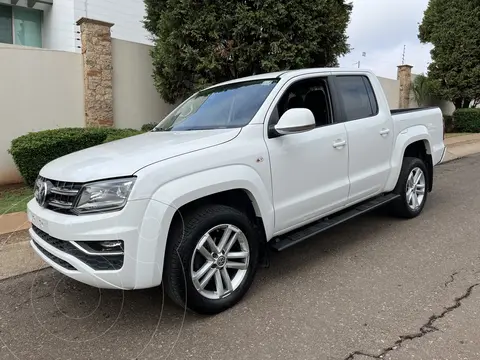 Volkswagen Amarok Highline Aut 4Motion 2.0L usado (2019) color Blanco financiado en mensualidades(enganche $179,000 mensualidades desde $15,000)