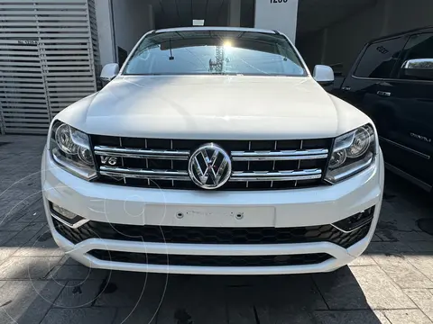 Volkswagen Amarok Highline Entry V6 usado (2023) color Blanco financiado en mensualidades(enganche $146,000 mensualidades desde $21,046)