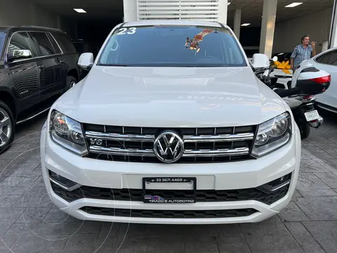 Volkswagen Amarok Highline Entry V6 usado (2023) color Blanco financiado en mensualidades(enganche $146,000 mensualidades desde $20,952)