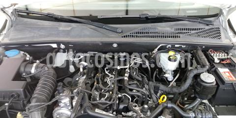 foto Volkswagen Amarok Entry 4x2 TDi usado (2016) color Blanco precio $238,000