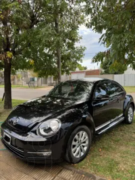 Volkswagen Beetle 1.4 TSI Design usado (2015) color Negro Profundo precio u$s18.000