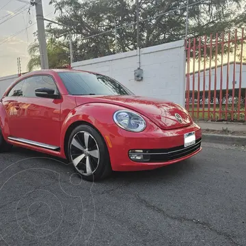 Volkswagen Beetle Turbo DSG usado (2013) color Rojo precio $174,000