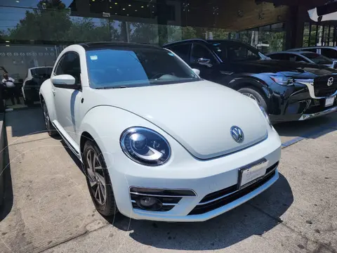 Volkswagen Beetle Sound usado (2018) color Blanco financiado en mensualidades(enganche $43,000 mensualidades desde $6,085)