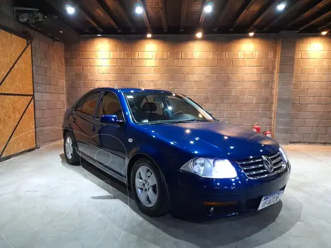 Volkswagen Bora 2.0 Trendline usado (2012) color Azul Imperial precio $14.000.000