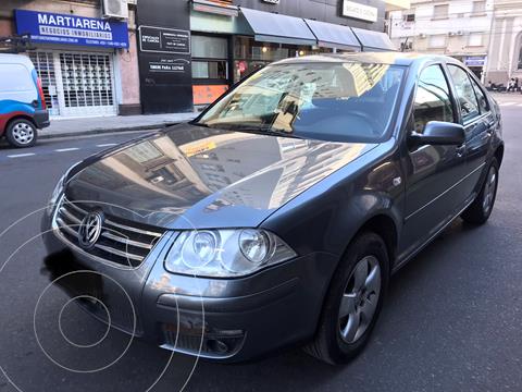 foto Volkswagen Bora 2.0 Trendline usado (2013) color Gris Platina precio $1.100.000