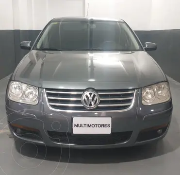 Volkswagen Bora 2.0 Trendline usado (2011) color Gris Platinium precio $2.550.000