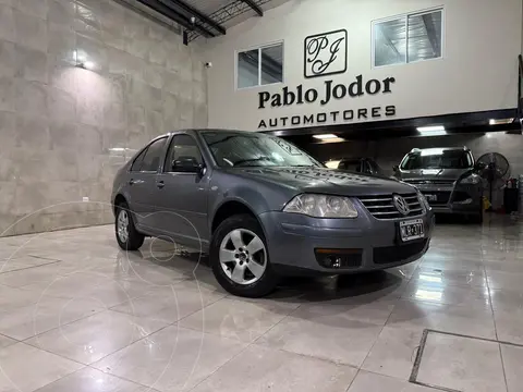 Volkswagen Bora 2.0 Trendline usado (2013) color Gris precio u$s8.500