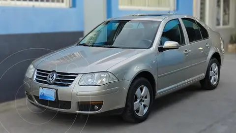 Volkswagen Bora 2.0 Trendline usado (2009) color Gris precio $11.999.000