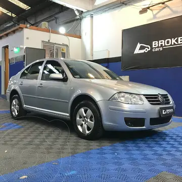 Volkswagen Bora 2.0 Trendline usado (2011) color Plata Reflex precio u$s8.500