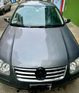 Volkswagen Bora Europa 2.0L usado (2012) color Gris precio u$s7,500