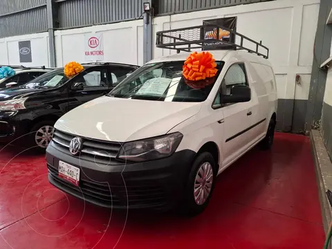Volkswagen Caddy 1.6L usado (2018) color Blanco Candy financiado en mensualidades(enganche $64,800 mensualidades desde $5,900)