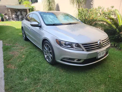 Volkswagen CC 2.0T usado (2015) color Plata Reflex precio $230,000