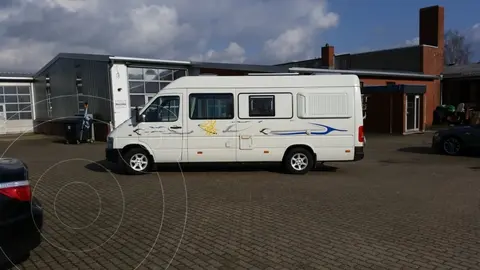 Volkswagen Crafter 2.5L TDi usado (2002) color Blanco precio u$s8.000