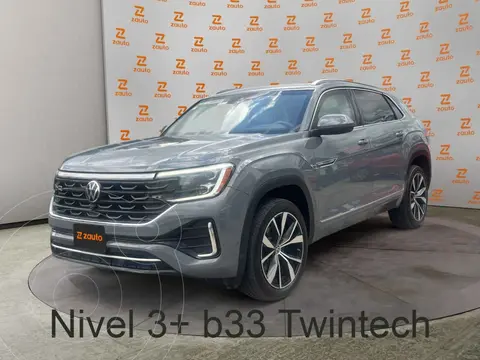 Volkswagen Cross Sport R-Line usado (2024) color Gris financiado en mensualidades(enganche $468,700 mensualidades desde $35,856)