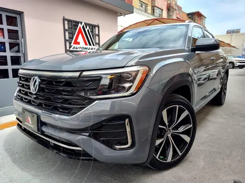 Volkswagen Cross Sport R-Line usado (2024) color Gris precio $869,000