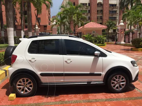 Volkswagen Crossfox 1.6L usado (2014) color Blanco precio $34.950.000