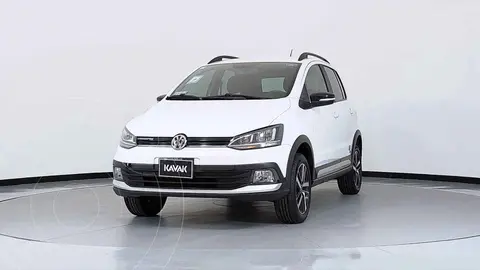 Volkswagen CrossFox 1.6L Piel usado (2017) color Blanco precio $246,999