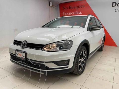 foto Volkswagen CrossGolf 1.4L usado (2017) color Blanco precio $289,000