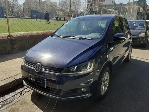 Volkswagen Fox 5P Trendline usado (2016) color Azul precio $15.000.000
